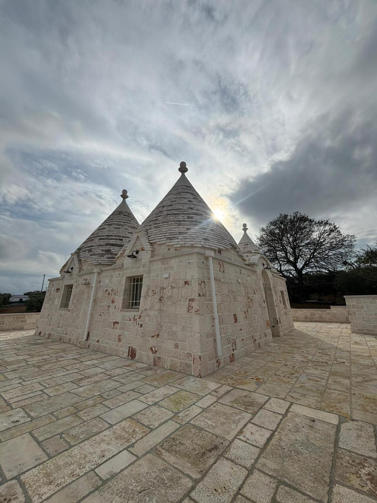 Trulli La Quercia Del Nonno Villa Locorotondo Bagian luar foto